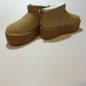 Ugg Classic Ultra Mini Platform in Sand